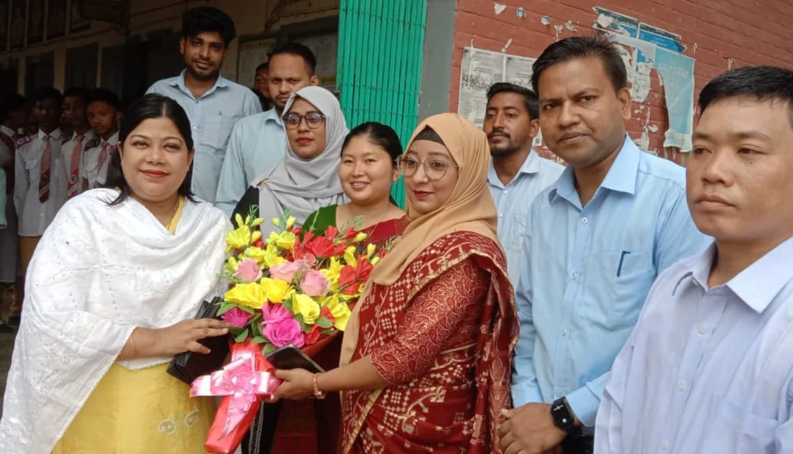 আম থেকে লটকন সব এক জায়গায়! বাঘাইছড়ির শিক্ষার্থীদের এই বিশেষ আয়োজনে কী ছিল চমক?