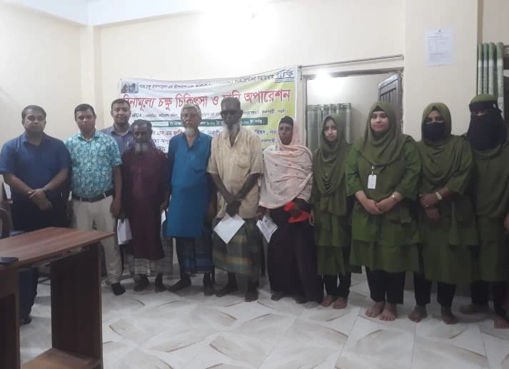 বদলগাছী এন,আর,ডি,এ ফাউন্ডেশনের উদ্যোগে বিনামূল্যে চক্ষু  সানি অপারেশন কর্মসূচি