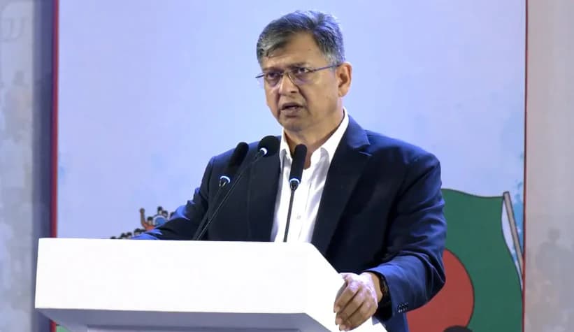 সন্ত্রাসী কর্মকাণ্ডের দায়ে আওয়ামী লীগকে বিচারের কাঠগড়ায় দাঁড় করানোর প্রক্রিয়া চলছে: স্বরাষ্ট্রমন্ত্রী
