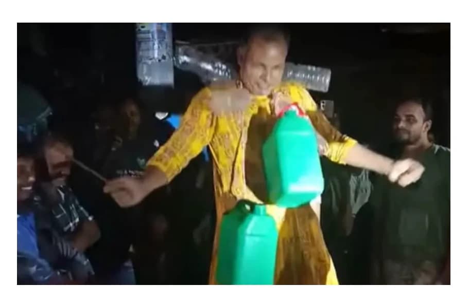 ব্রাজিলের জয়ে থ্রি-পিস পরে নাচ: শেষ পর্যন্ত দল থেকেই বহিষ্কার বিএনপি নেতা