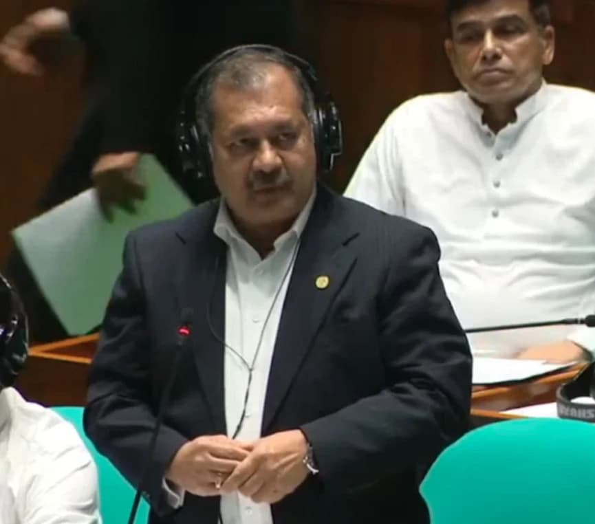 গুজব ছড়ানোর দায়ে ১৩৭টি ভুয়া ফেসবুক আইডি শনাক্ত, কঠোর অবস্থানে তথ্য মন্ত্রণালয়