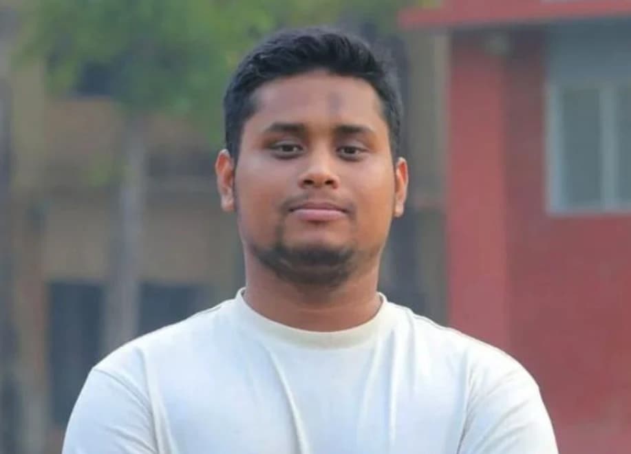 শিক্ষামন্ত্রী ও স্বরাষ্ট্রমন্ত্রীকে তীব্র আক্রমণ, চাঁদাবাজির বিরুদ্ধে হুঁশিয়ারি হাসনাত আবদুল্লাহর