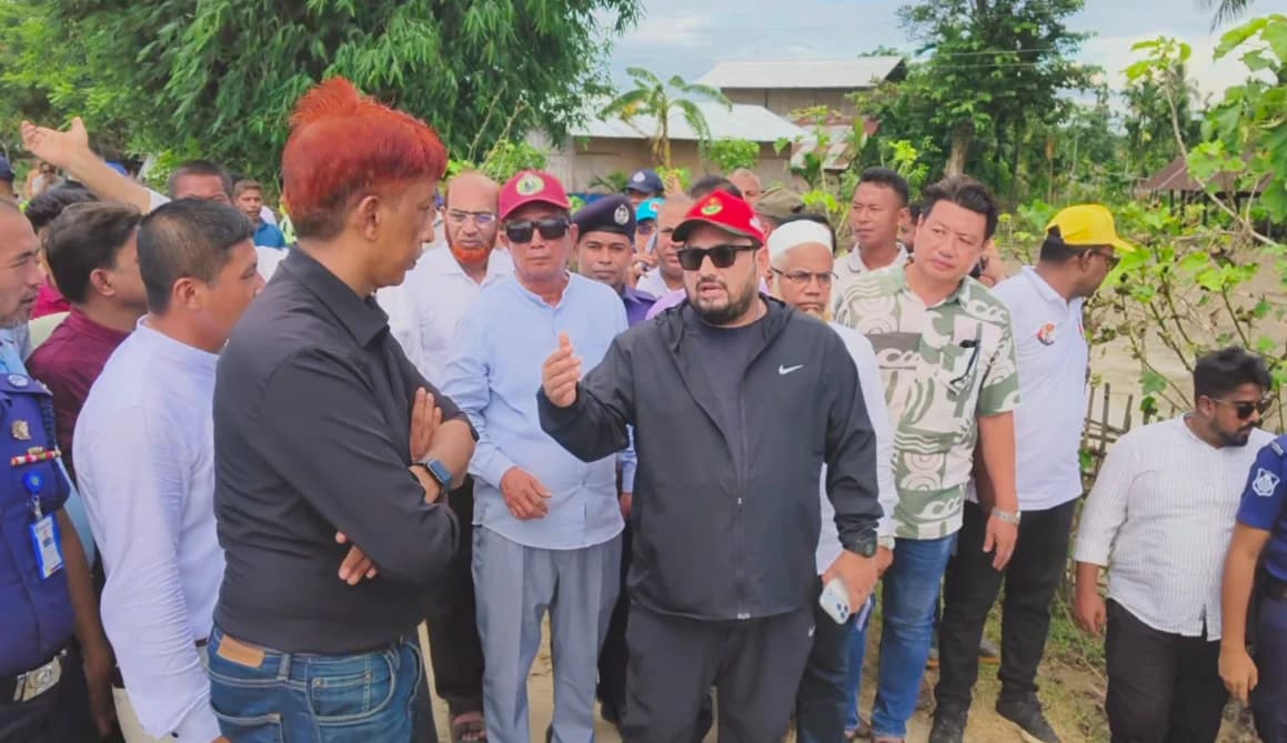 বাঘাইছড়িতে বন্যা ও নদীভাঙন এলাকা পরিদর্শনে প্রতিমন্ত্রী মীর মো. হেলাল উদ্দিন, দ্রুত প্রকল্প বাস্তবায়নের আশ্বাস