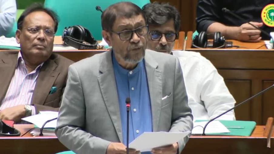 প্রেসক্রিপশন ছাড়া অ্যান্টিবায়োটিক বিক্রি বন্ধে কঠোর হুঁশিয়ারি স্বাস্থ্যমন্ত্রীর, শুরু হচ্ছে বিশেষ অভিযান