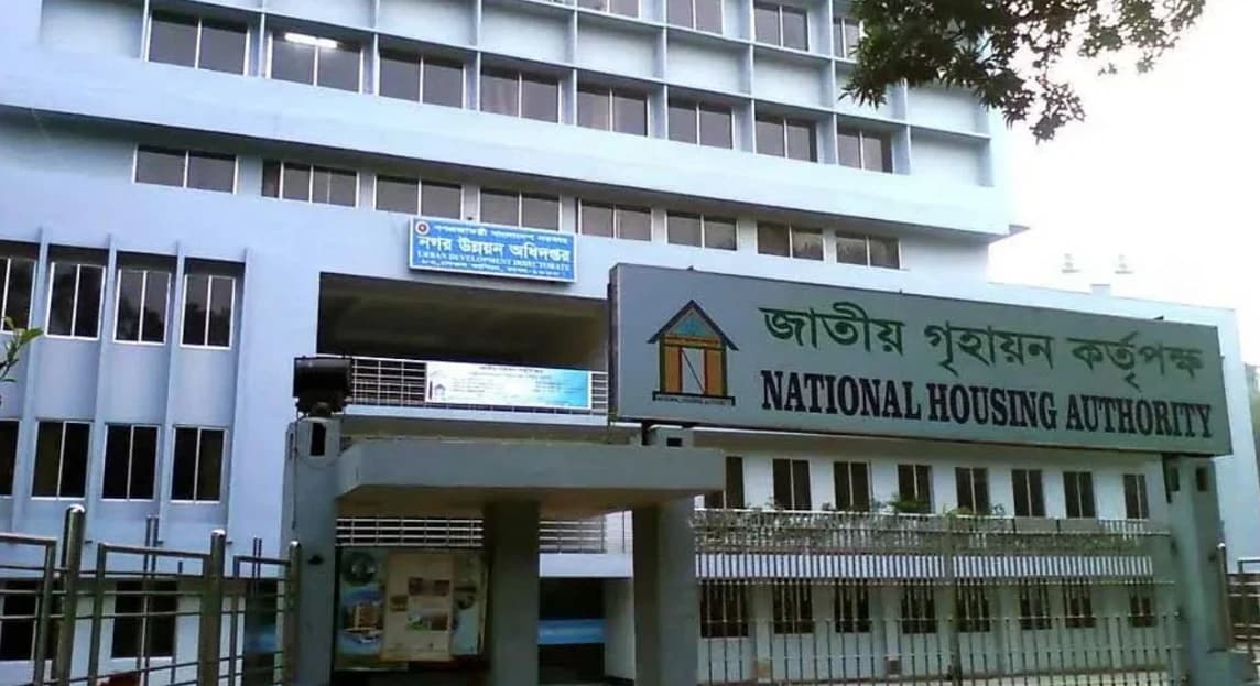 নথির পাতা থেকেও মুছে যাচ্ছে আওয়ামী লীগ সরকারের চিহ্ন: বড় সিদ্ধান্ত গণপূর্ত মন্ত্রণালয়ের