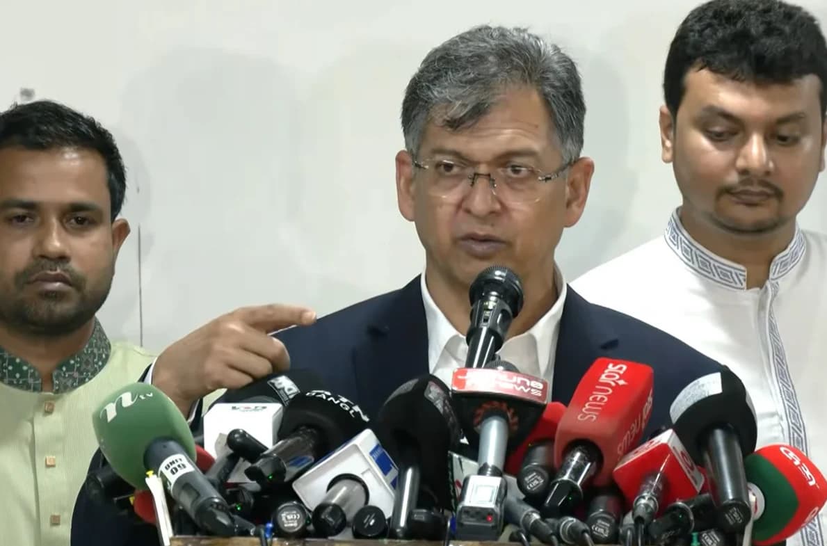 জুলাইয়ের চেতনা বিক্রি করে বেশিদিন রাজনীতি করা যাবে না : স্বরাষ্ট্রমন্ত্রী