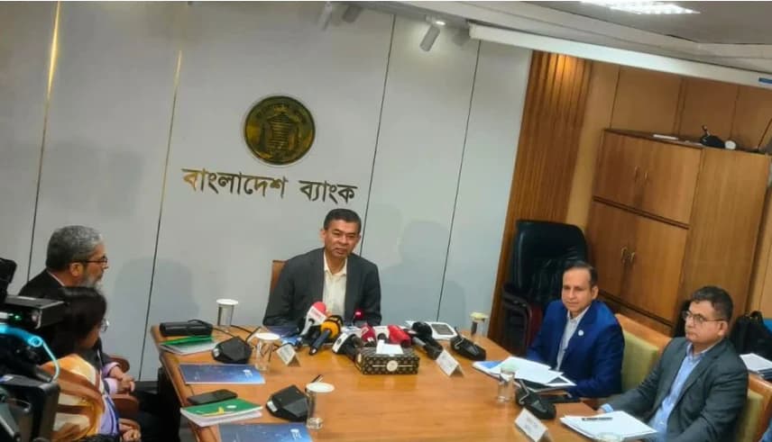 এক বছরে কেন ৭৪ শতাংশ বেড়ে গেল সন্দেহজনক লেনদেন? বিএফআইইউর রিপোর্টে বড় চমক