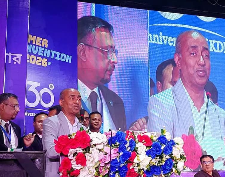 পেশাজীবী সমাজকে রাজনীতিমুক্ত করার আহ্বান আইনমন্ত্রীর, তোষামোদ সংস্কৃতির কড়া সমালোচনা