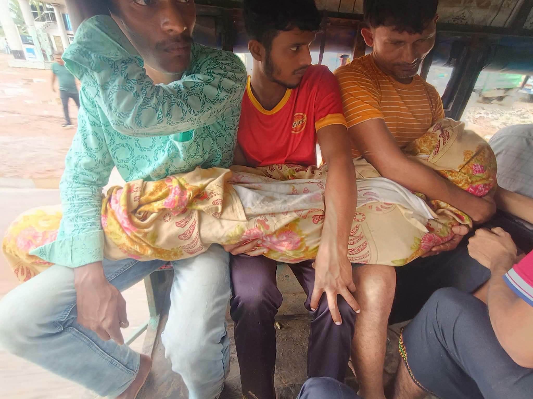 মায়ের বুক খালি করল ঘাতক ডাম্পার, ঈদগাঁওতে ৯ বছরের আব্দুল্লাহর মর্মান্তিক মৃত্যু