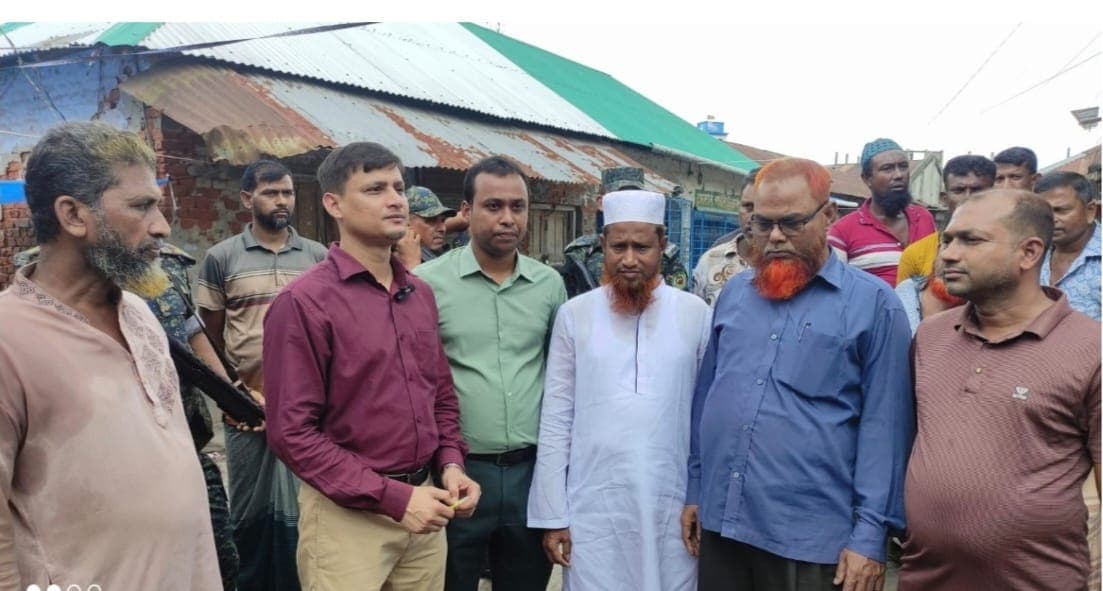 মেয়াদোত্তীর্ণ পণ্য ও অবৈধ বীজ জব্দ: চুকনগরে ৩ প্রতিষ্ঠানকে ১৭ হাজার টাকা জরিমানা