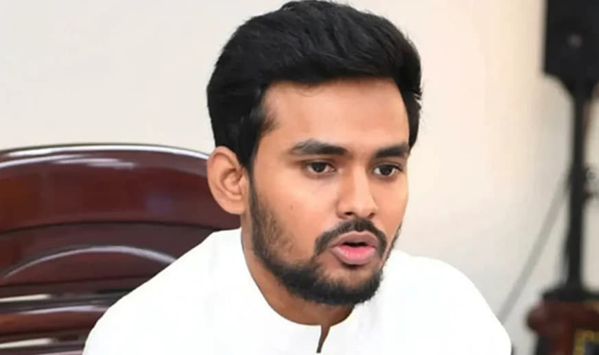 ‘বালুর ট্রাক দিয়ে আটকে রাখা যাবে না’: আসিফ মাহমুদ সজীব ভূইয়া