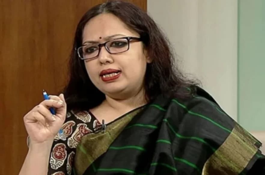 যাদের জনগণ ভোট দেয়নি তাদেরই জেলা প্রশাসক বানালো বিএনপি:  অভিযোগ রুমিন ফারহানার