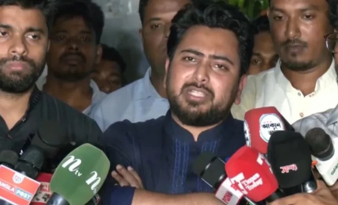 গ্যাসের দাম বাড়লে পেট্রোবাংলা ঘেরাও হবে, সরকারের বিরুদ্ধে কঠোর হুঁশিয়ারি নাহিদ ইসলামের