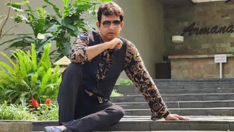 ৮ বছরের দীর্ঘ বিরতি শেষ, ক্ষমতার নির্মম গল্পের সাথে বড় পর্দায় ফিরছেন আমিন খান