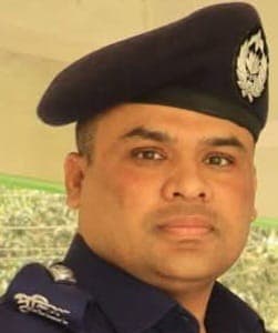 চাঁপাইনবাবগঞ্জ জেলার শ্রেষ্ঠ ওসি একরামুল হোসাইন পিপিএম 
