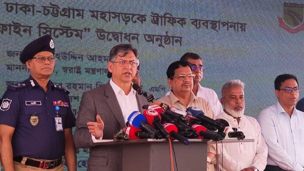 মহাসড়কে কোনো থ্রি-হুইলার চলবে না: স্বরাষ্ট্রমন্ত্রী