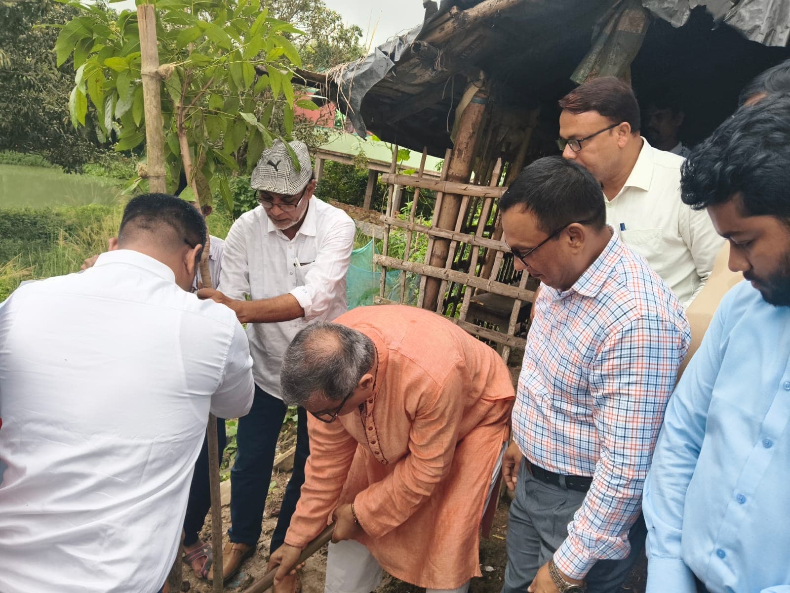 চাঁপাইনবাবগঞ্জে অগ্রণী সেচ প্রকল্পের উদ্যোগে বৃক্ষরোপণ কর্মসূচি অনুষ্ঠিত