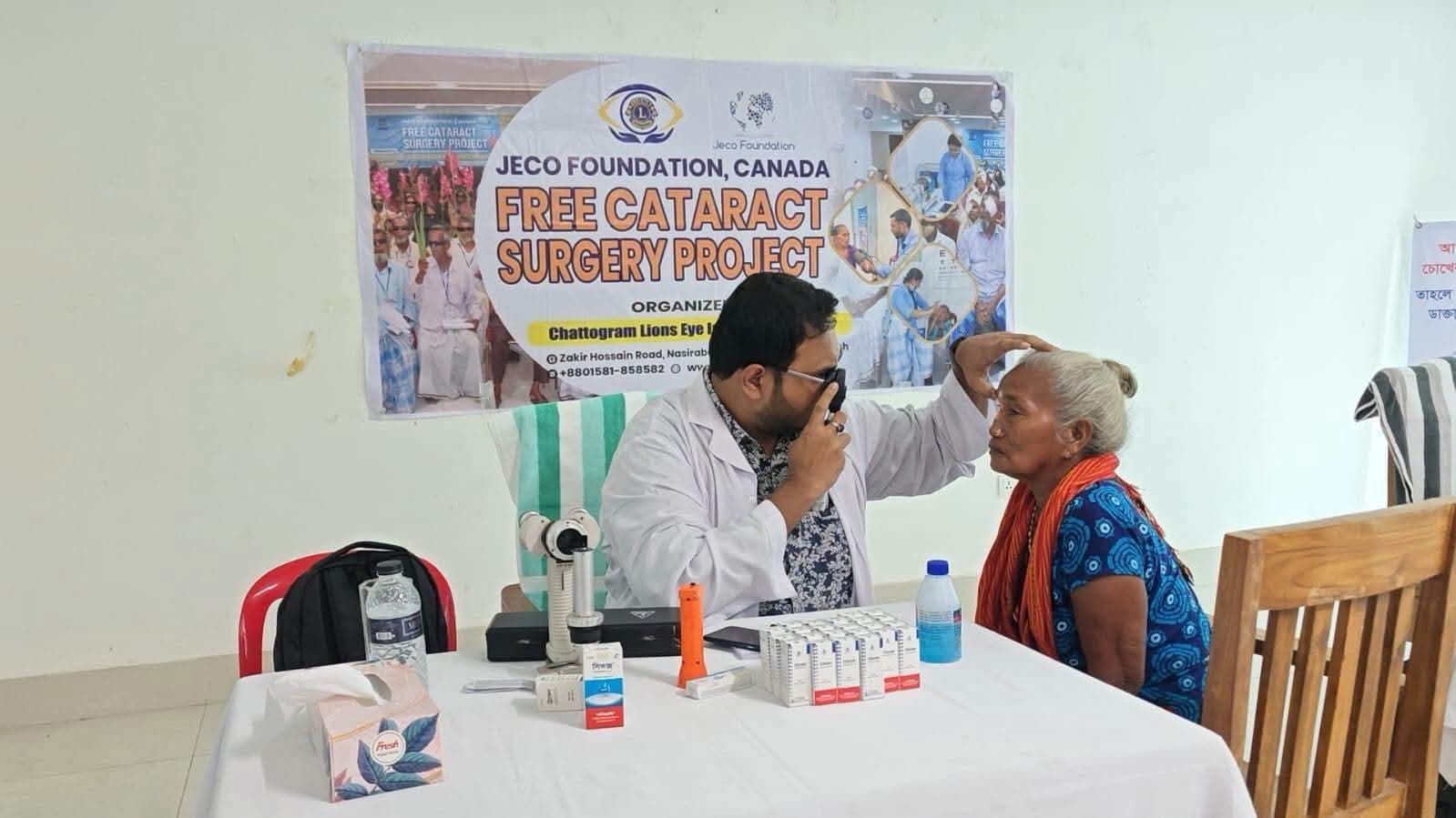 দুর্গম পাহাড়ে চিকিৎসার আলো—পানছড়িতে সেনাবাহিনীর বিনামূল্যে চক্ষু ক্যাম্প