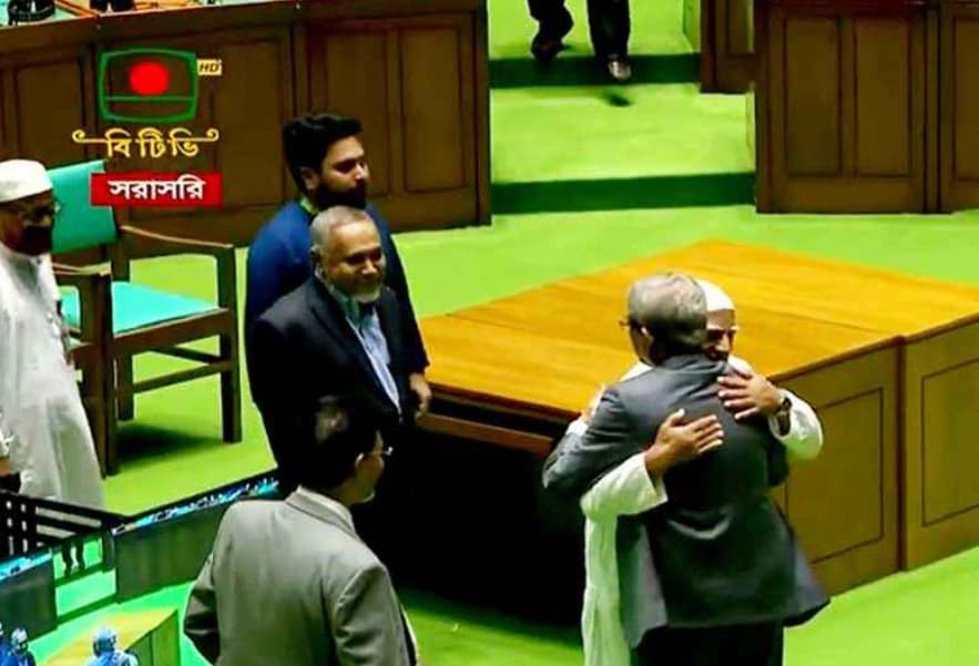 ২৩তম রাষ্ট্রপতি মির্জা ফখরুলকে আন্তরিক অভিনন্দন জানালেন জামায়াত আমির শফিকুর রহমান