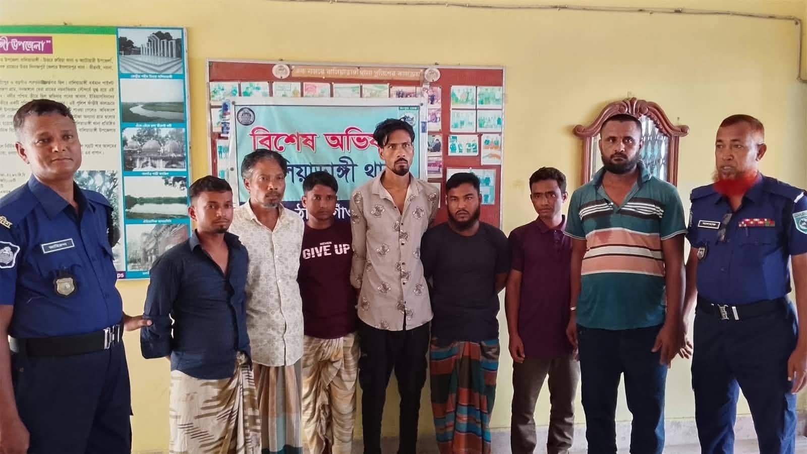 বালিয়াডাঙ্গীতে ৭২ ঘণ্টায় ৪,৯৫০ পিস ইয়াবা জব্দ, আটক ৭