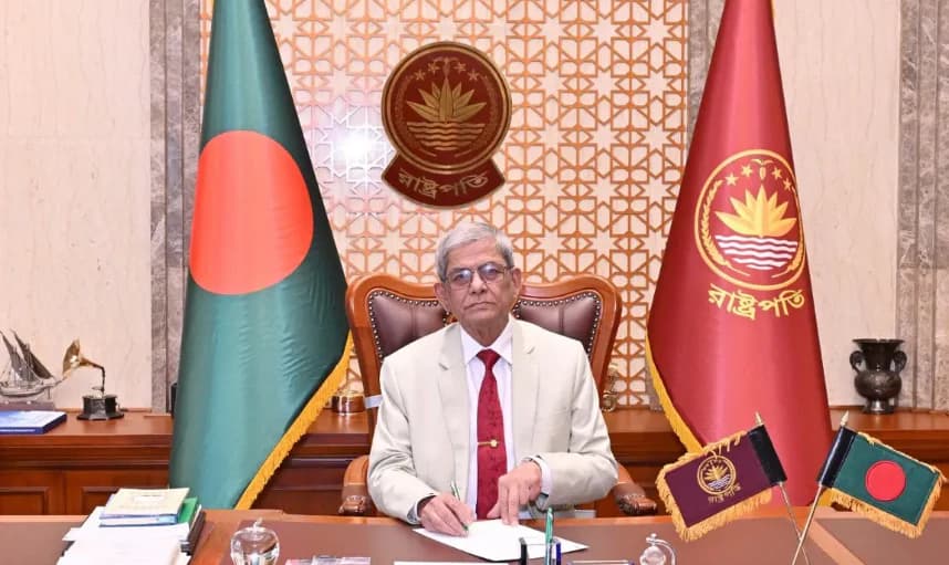 সপরিবারে বঙ্গভবনে রাষ্ট্রপতি মির্জা ফখরুল ইসলাম আলমগীর; শুরু হলো এক নতুন অভিযাত্রা
