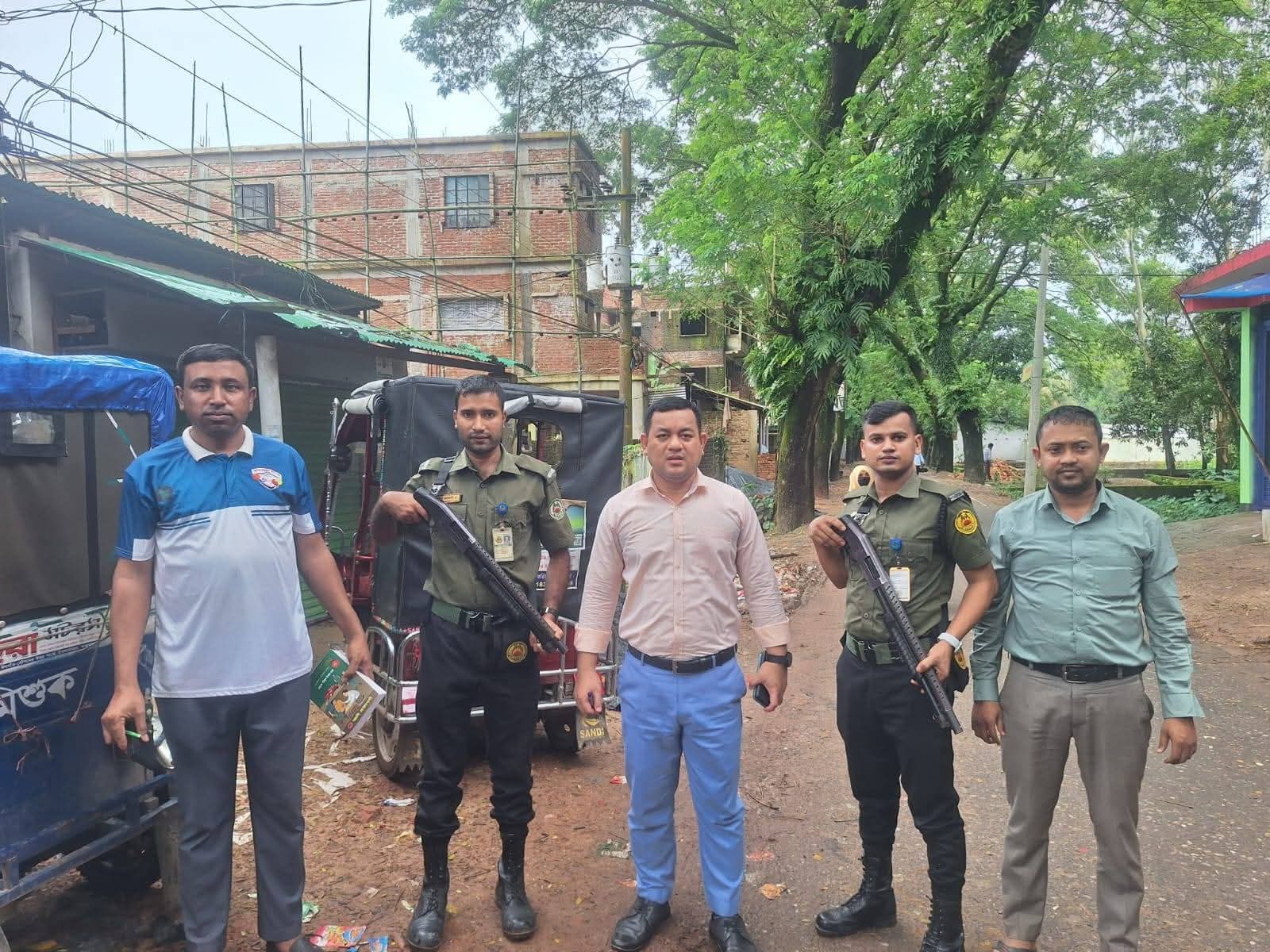 ঈদগাঁওতে ভ্রাম্যমাণ আদালতের অভিযান: ১২ জনকে ১২ হাজার টাকা জরিমানা