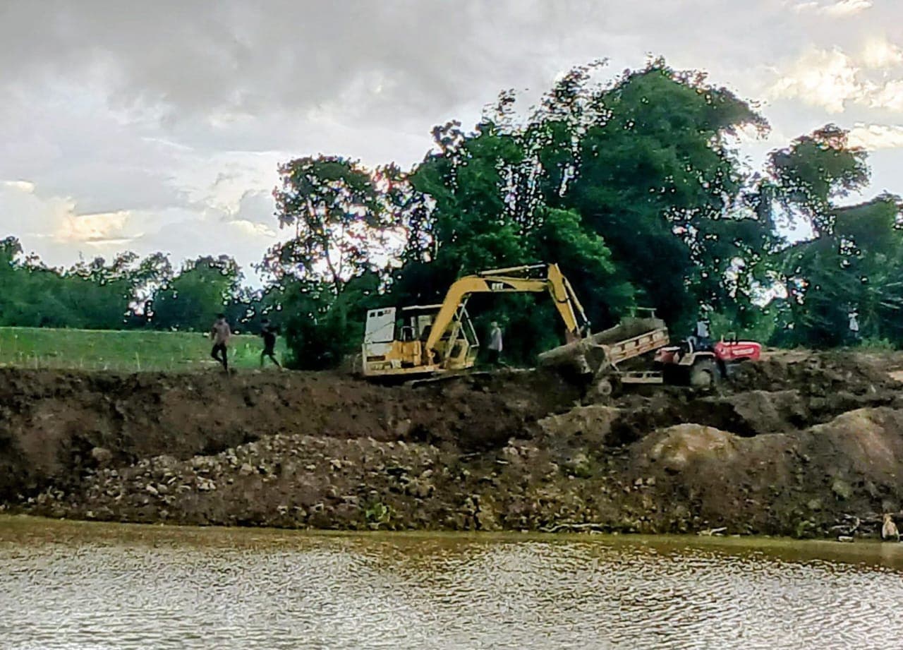 হবিগঞ্জে খোয়াই নদীর বাঁধে ফের ভাঙন, পানিবন্দী ৩০ গ্রামের মানুষ