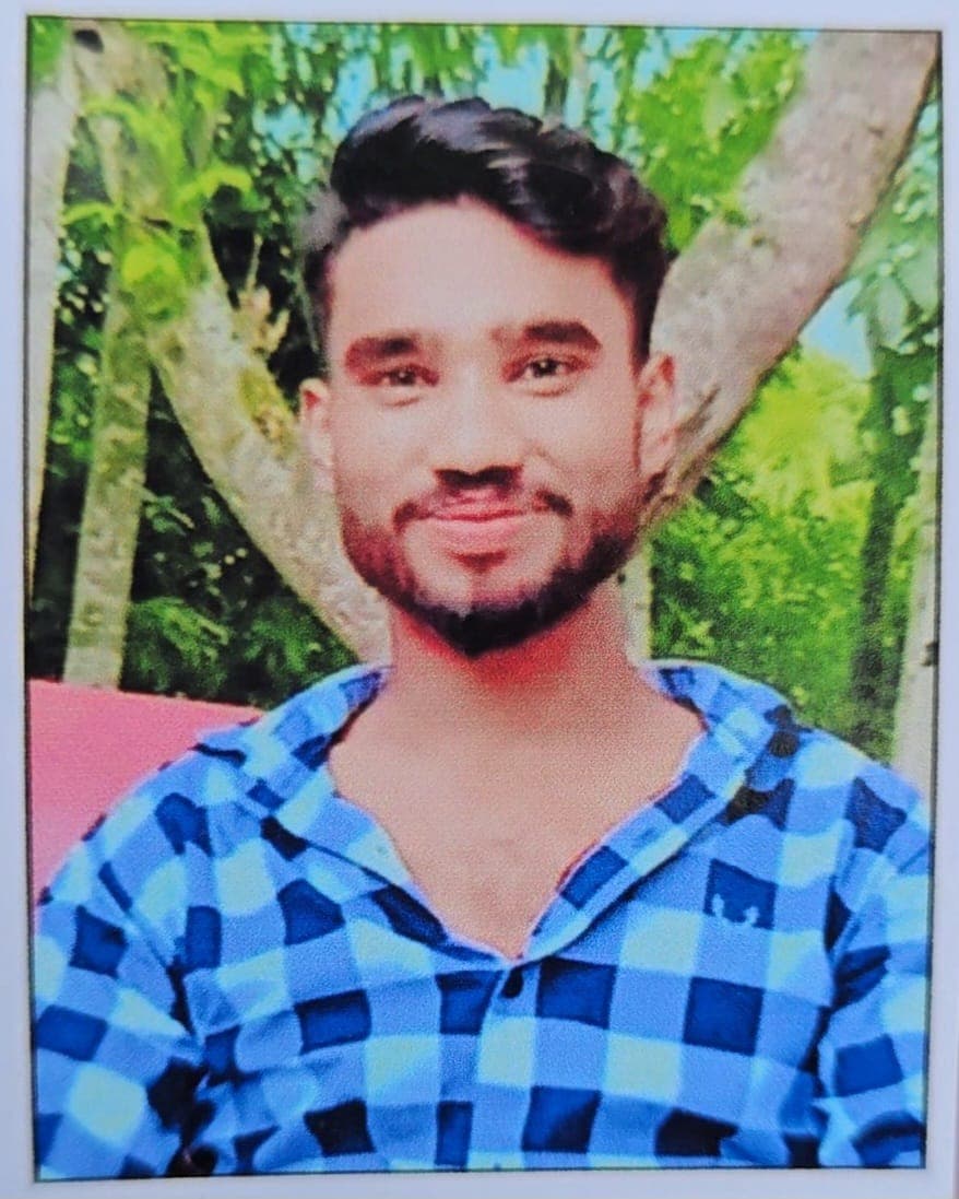 ফরিদপুর সদরে নিখোঁজের ১২ দিনেও সন্ধান নেই রনির, মায়ের আহাজারি চলছে