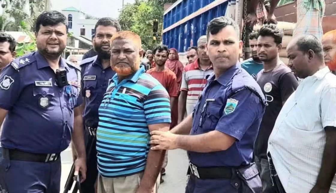 ভুয়া তালিকা ও স্বাক্ষর জালিয়াতি: বগুড়ায় খাদ্যবান্ধব কর্মসূচির চাল ডিলার আটক