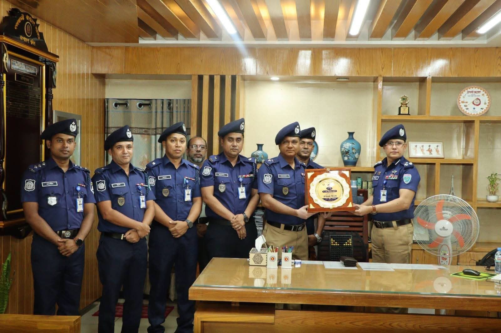 হবিগঞ্জে পুলিশ কার্যালয় পরিদর্শন করলেন সিলেট রেঞ্জের ডিআইজি ড. জিল্লুর রহমান