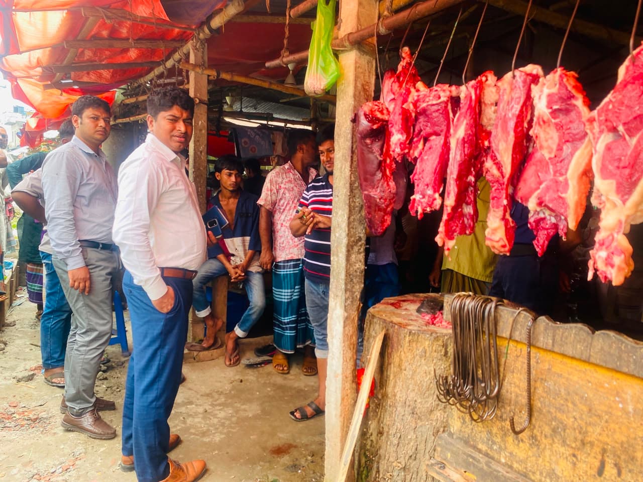 কালীগঞ্জে ভ্রাম্যমান আদালতে মাংস ব্যবসায়ীকে অর্থদন্ড