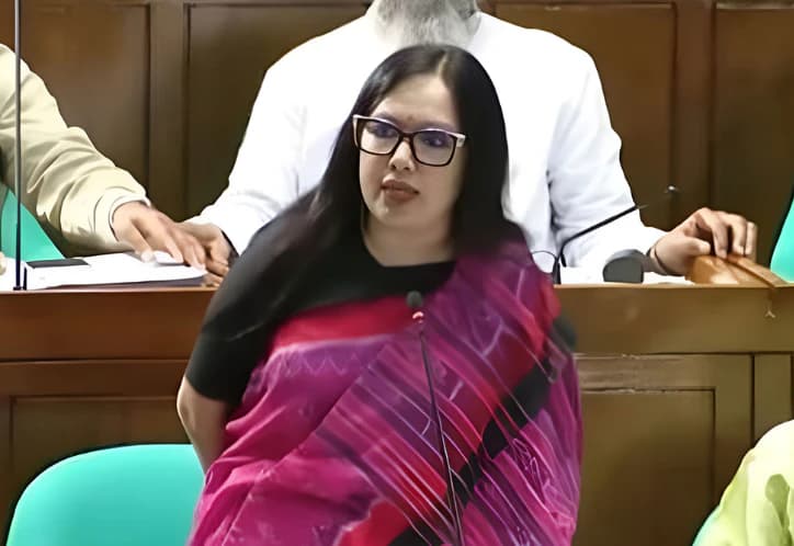 লোডশেডিং ও দ্রব্যমূল্য নিয়ে সংসদে ক্ষোভ রুমিন ফারহানার
