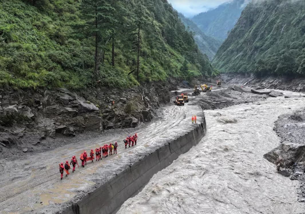 উদ্ধারকাজে বিদেশি সাহায্যের দরকার নেই: নেপাল