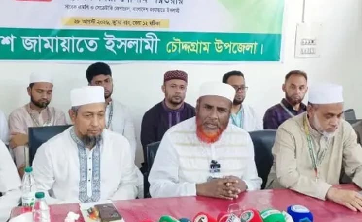সরকার ফ্যাসিজমের দিকে এগিয়ে যাচ্ছে, জুলাই সনদ বাস্তবায়ন না হলে আন্দোলনের হুঁশিয়ারি পরওয়ারের