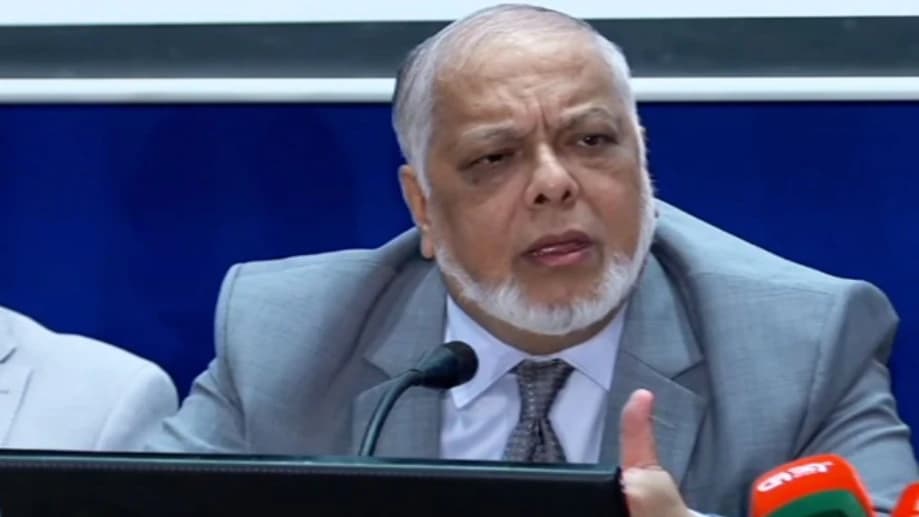 এআই দিয়ে রায় লেখা অনুচিত, দ্রুত আইনি কাঠামোর প্রয়োজনীয়তা জানালেন প্রধান বিচারপতি