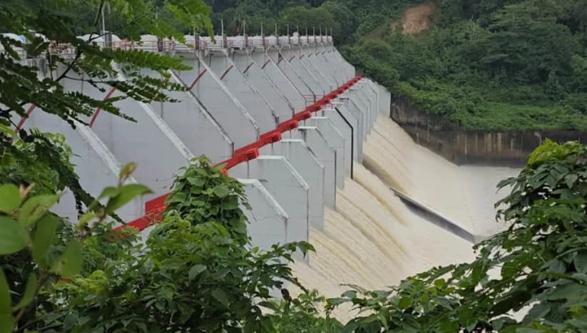 বিপৎসীমার কাছাকাছি পানি: বন্যা নিয়ন্ত্রণে কাপ্তাই হ্রদের ১৬টি জলকপাট খোলা হলো