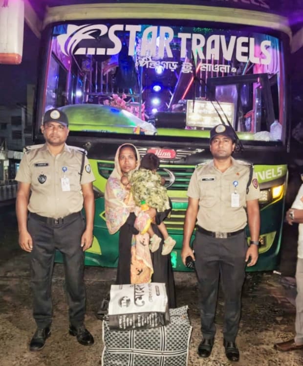 ট্রাভেল ব্যাগে ১০ লাখ টাকার গাঁজা! সৈয়দপুরে বাসে তল্লাশিতে যা পাওয়া গেল
