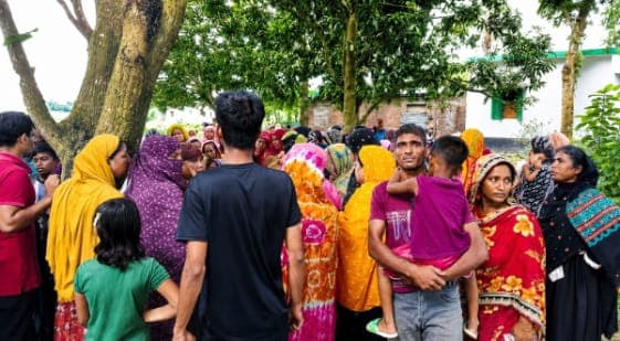 চুয়াডাঙ্গায় সাপের কামড়ে স্কুলছাত্রের করুণ মৃত্যু, হাসপাতালে নেওয়ার পথে শেষ নিঃশ্বাস