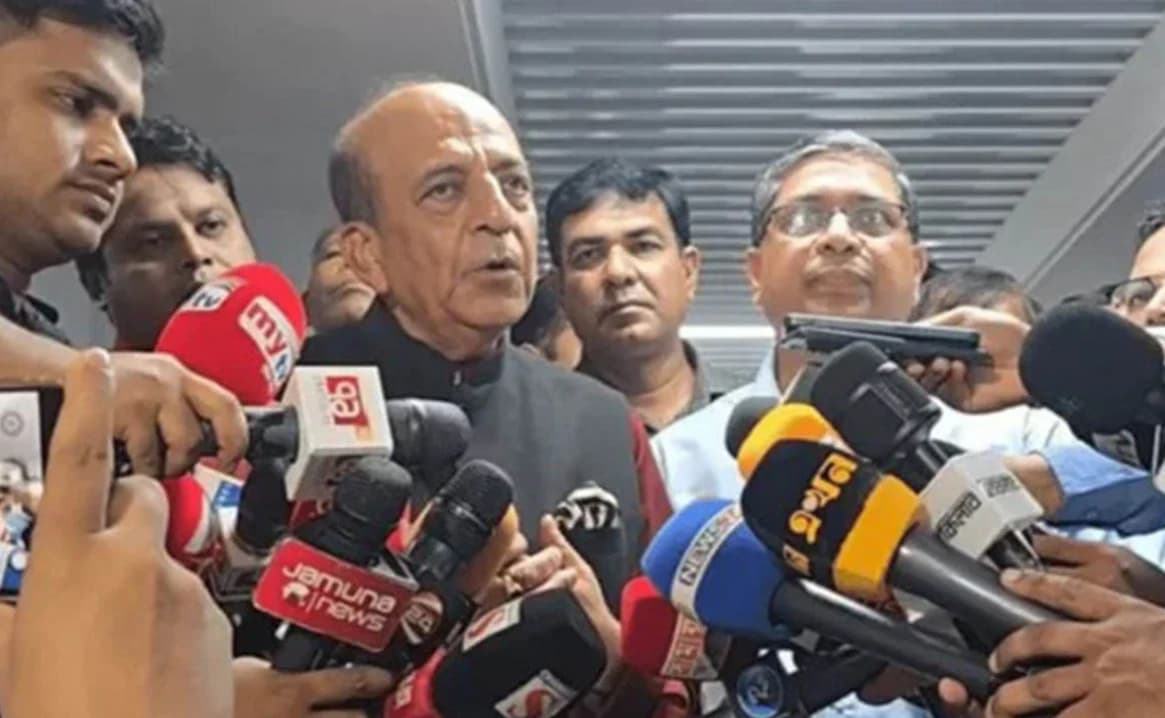 অতীতে আটকে থাকলে উন্নয়ন সম্ভব নয়: ভারত-বাংলাদেশ সম্পর্ক নিয়ে স্পষ্ট বার্তা হাইকমিশনারের