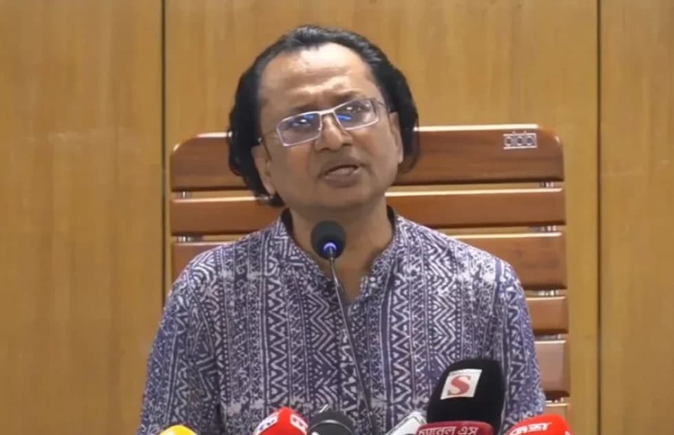 খুব দ্রুত কমবে লোডশেডিং, বিদ্যুৎ সংকটের সমাধানে বড় ঘোষণা তথ্য উপদেষ্টার