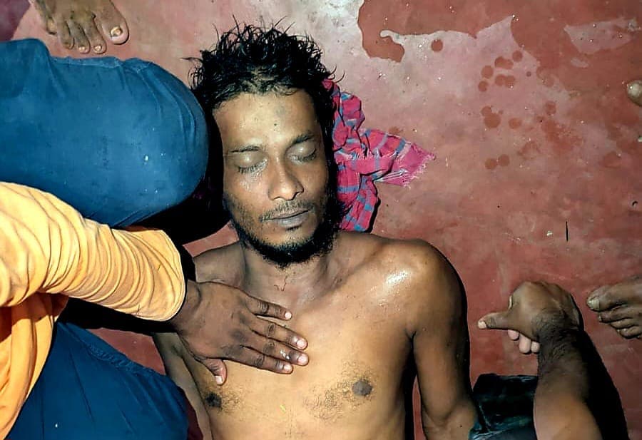ঝালকাঠিতে বজ্রপাতে কৃষকের মৃত্যু: ধানের চারা রোপণের সময় আকস্মিক দুর্ঘটনা
