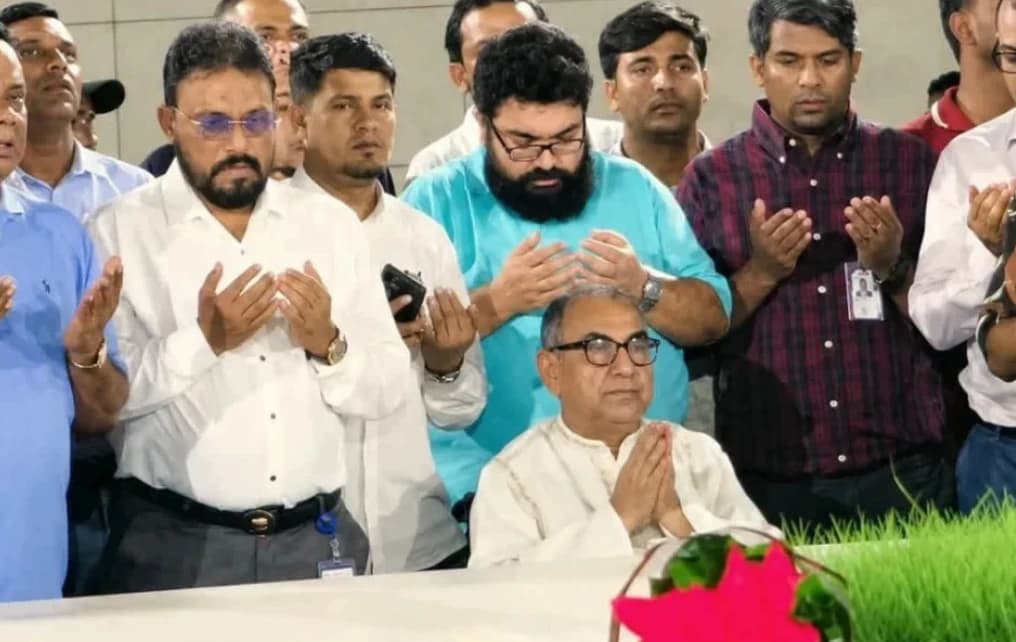 দেশে ফিরেই সংসদে বক্তব্য ও জিয়া-খালেদার সমাধিতে শ্রদ্ধা জানালেন মির্জা আব্বাস
