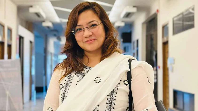 শিক্ষার্থীদের ফেসবুক হয়রানি ও কটাক্ষ: ব্যবস্থা নেওয়ার ঘোষণা দিলেন ঢাবি শিক্ষক মোনামী