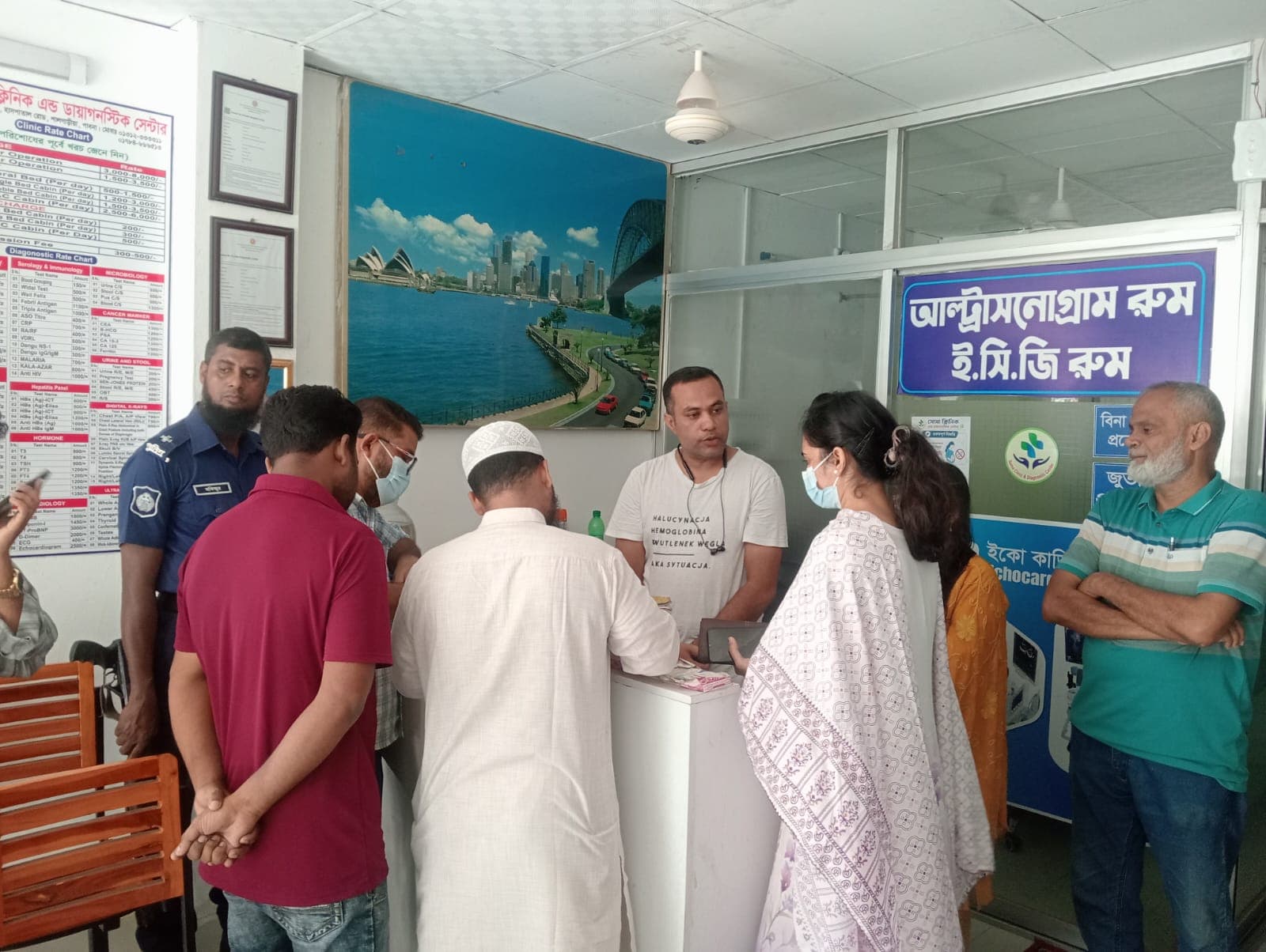 পাবনায় চিকিৎসা-বর্জ্য দূষণ নিয়ন্ত্রণে অভিযান, দুই প্রতিষ্ঠানকে জরিমানা