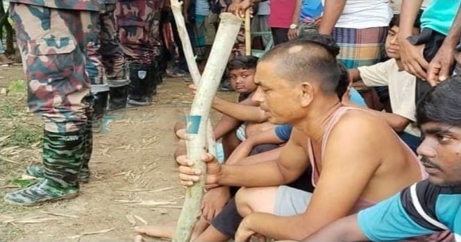 বিরামপুর সীমান্তে পুশইন রুখল বিজিবি-গ্রামবাসী