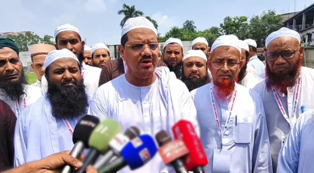 ‘পাতি শৃগালের কাছে মুরগি বর্গা দিয়েছি’, বিএনপির দুর্নীতি নিয়ে বিস্ফোরক চরমোনাই পীর