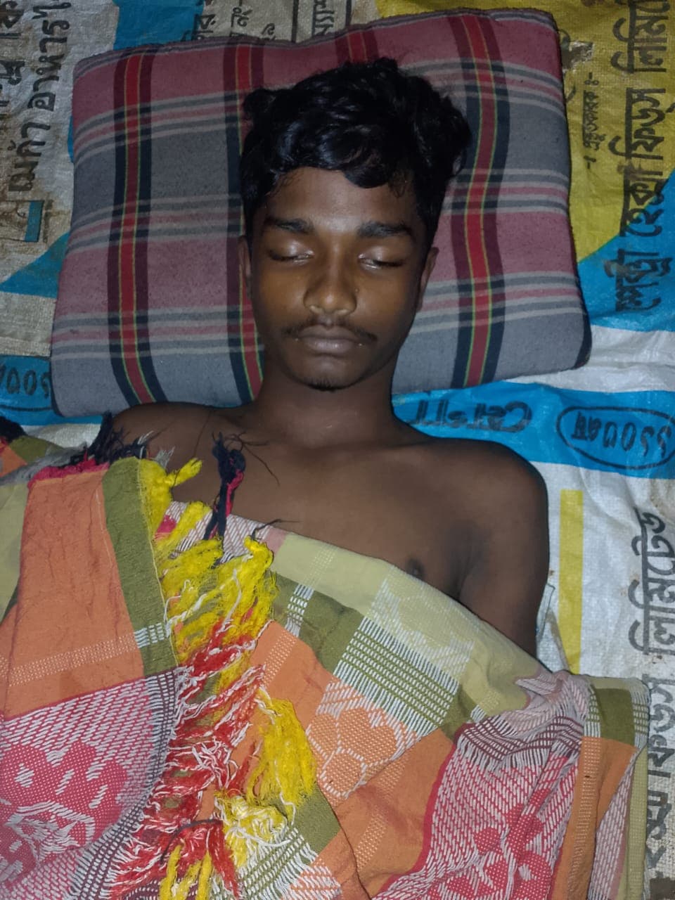 নওগাঁয় খেলাধুলার সময় বজ্রপাতে প্রাণ গেল এক কিশোরের