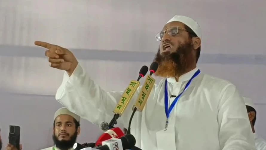 সংবিধানে বিসমিল্লাহর পাশাপাশি তত্ত্বাবধায়ক সরকার ও জুলাই সনদ চান মামুনুল হক