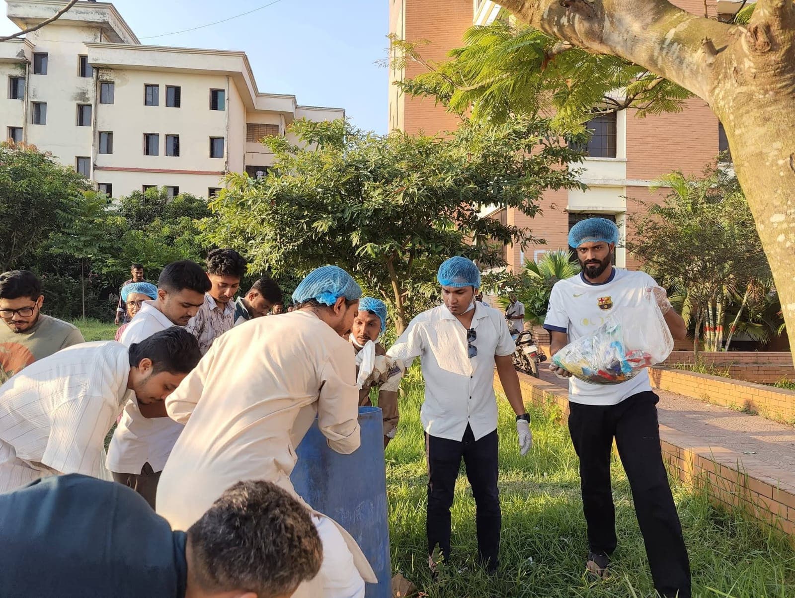 নজরুল বিশ্ববিদ্যালয়ে ছাত্রদলের ডেঙ্গু প্রতিরোধ ও পরিচ্ছন্নতা অভিযান