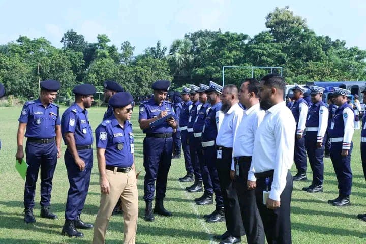 চুয়াডাঙ্গা জেলা পুলিশের সাপ্তাহিক মাস্টার প্যারেড অনুষ্ঠিত